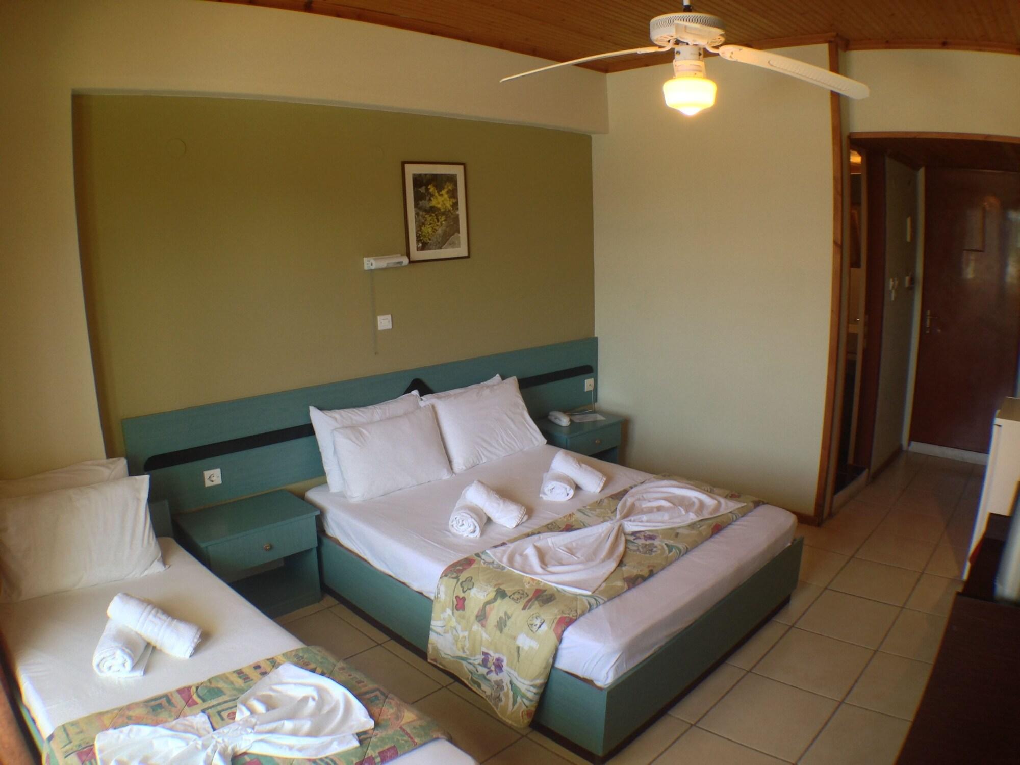 Politia Hotel Áyios Nikítas Extérieur photo