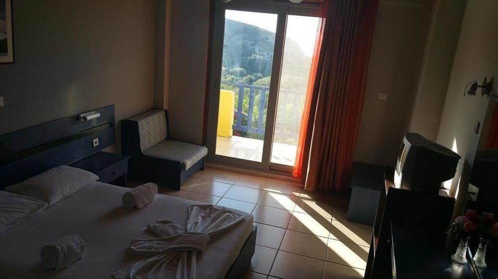 Politia Hotel Áyios Nikítas Extérieur photo